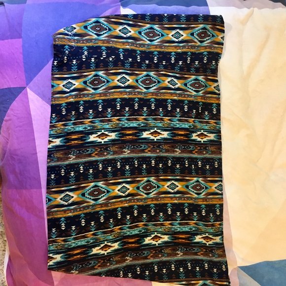 JJ LOUIS Aztec Pattern Infinity Scarf - Picture 6 of 8